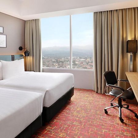Mercure Bandung Nexa Supratman Zewnętrze zdjęcie